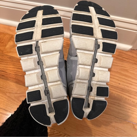 Gray On Cloud - Picture 6 of 6